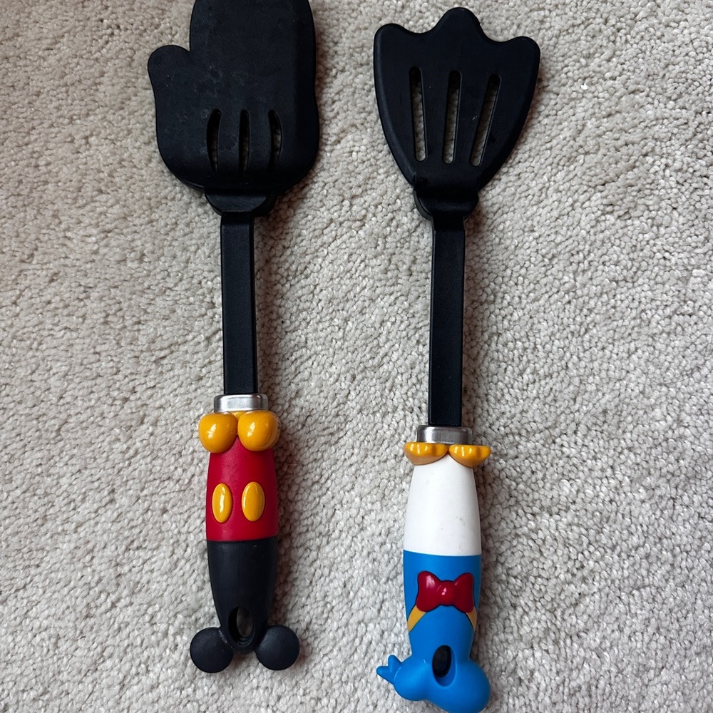 VINTAGE Disney Mickey and Donald Spatula Set